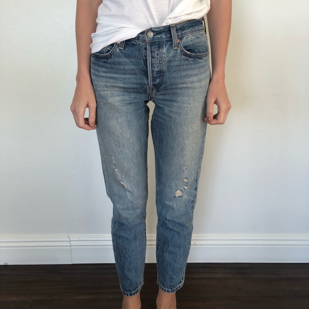 Levi’s 501 White Oak Cone Denim Wash size 27